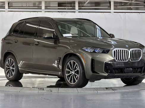 Used 2024 BMW X5 xDrive50e w/ Executive Package AWD/4WD image 7