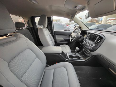 Used 2019 Chevrolet Colorado W/T w/ WT Convenience Package image 8