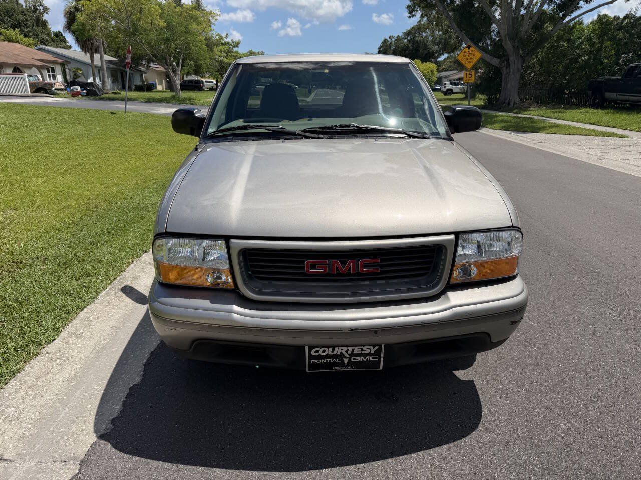 Used 1999 GMC Sonoma SLS w/ Super Spec Pkg 3 RWD image 3