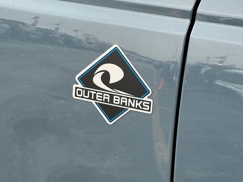 New 2025 Ford Bronco Outer Banks image 9