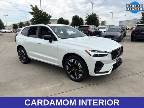 Used 2026 Volvo XC60 B5 Plus AWD/4WD image 3