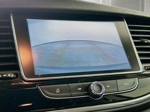 Used 2020 Buick Encore Preferred image 22