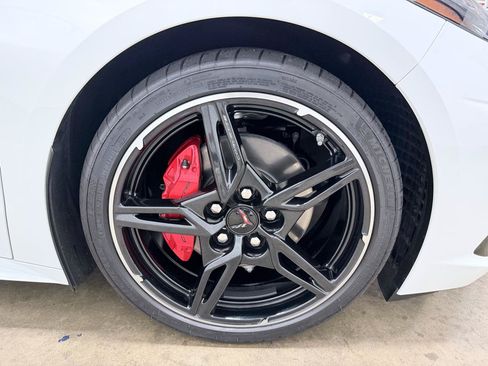 Used 2023 Chevrolet Corvette Stingray Preferred Conv w/ Battery Protection Package RWD image 11