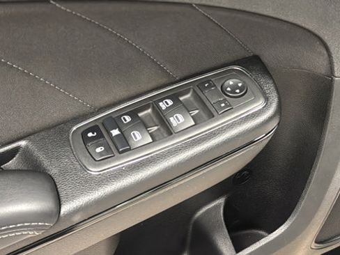 Used 2022 Dodge Charger R/T w/ Blacktop Package RWD image 21