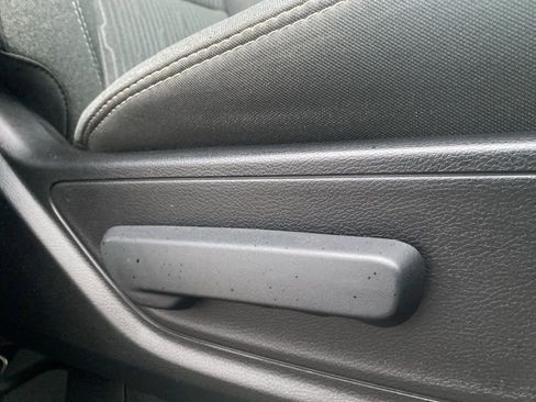 Used 2021 RAM 1500 Big Horn image 11