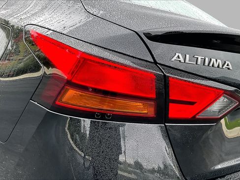 New 2026 Nissan Altima 2.5 SV FWD image 14