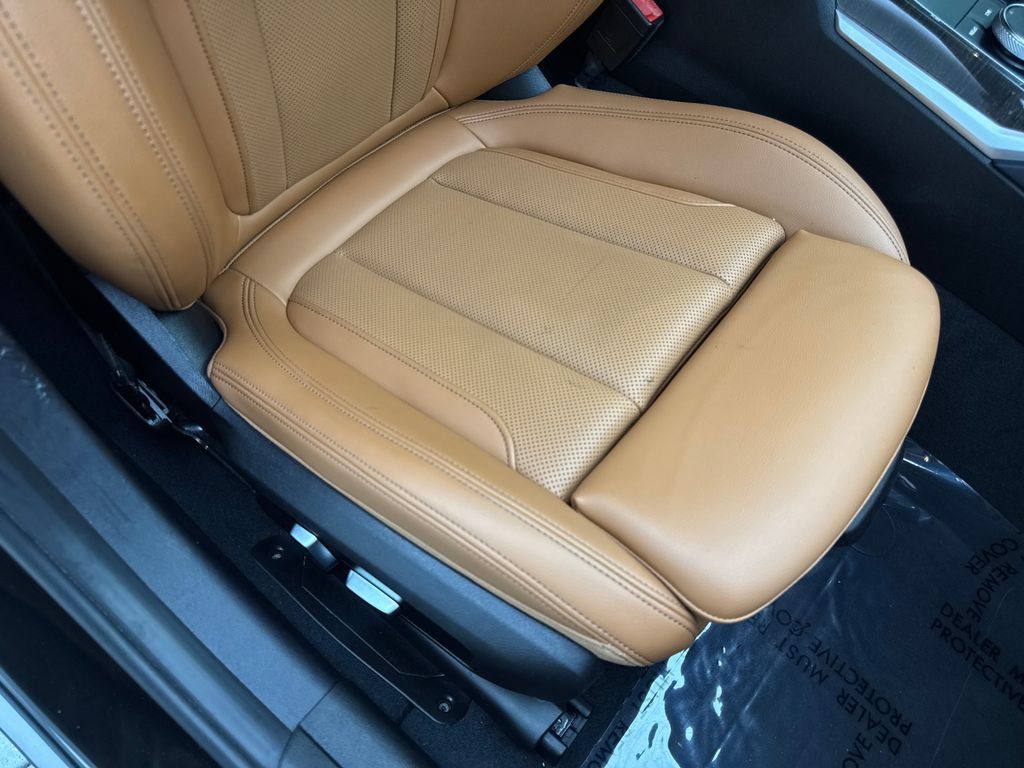 Used 2023 BMW 330i Sedan RWD image 47