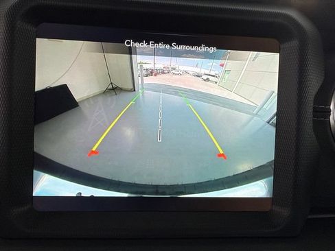 Used 2022 Jeep Wrangler Unlimited Sahara AWD/4WD image 22