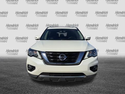 Used 2019 Nissan Pathfinder Platinum image 3