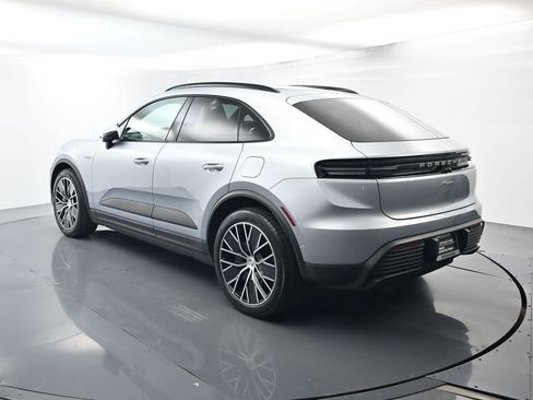 Certified 2025 Porsche Macan Electric RWD image 3