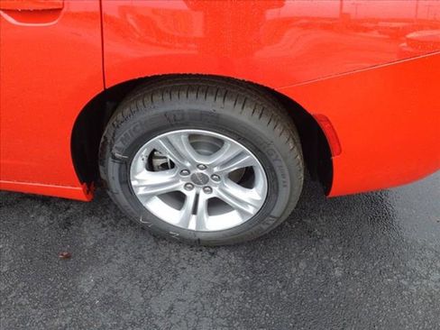 Used 2023 Dodge Charger SXT image 5