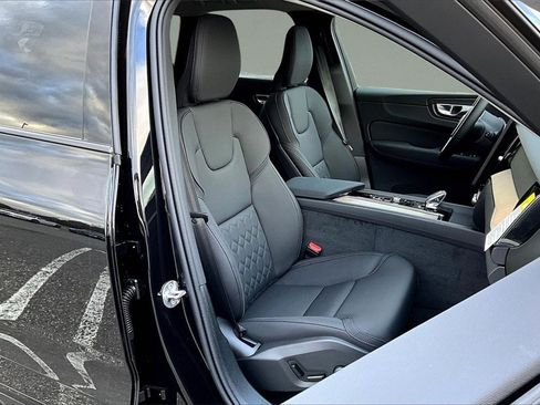 Used 2026 Volvo XC60 B5 Plus w/ Protection Package Premier AWD/4WD image 10