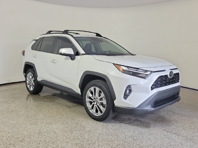 Used 2025 Toyota RAV4 XLE Premium w/ Weather Package FWD image 4