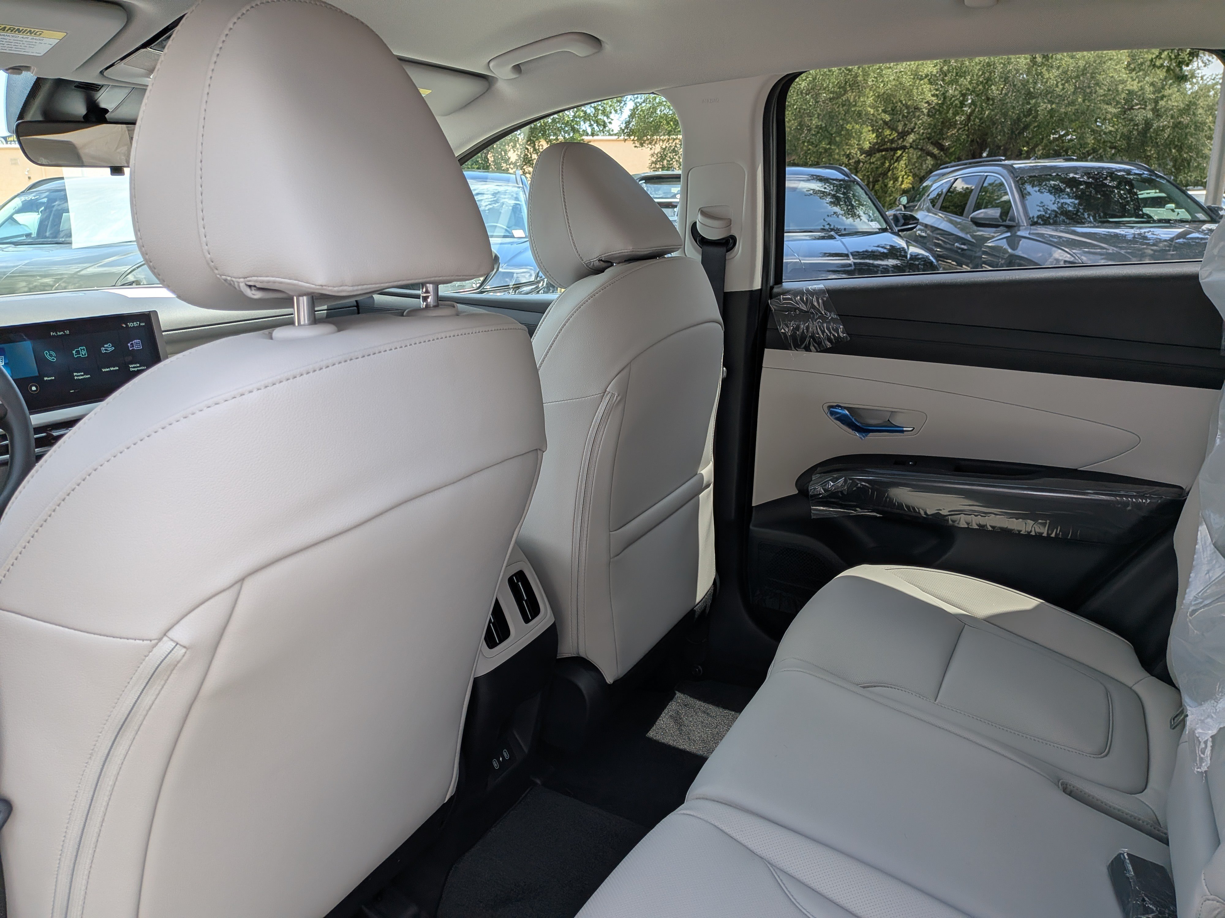 New 2026 Hyundai Tucson Limited FWD image 14