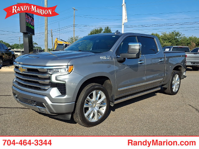 Used 2026 Chevrolet Silverado 1500 High Country w/ High Country Premium Package AWD/4WD image 1