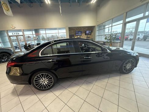 Used 2022 Mercedes-Benz C 300 4MATIC Sedan image 9