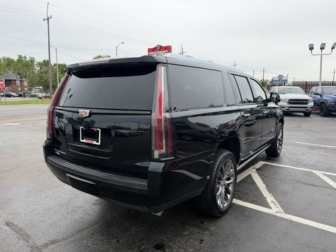 Used 2020 Cadillac Escalade ESV Premium Luxury w/ Escalade Sport Edition AWD/4WD image 5