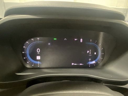 Certified 2025 Volvo XC40 B5 Plus image 16