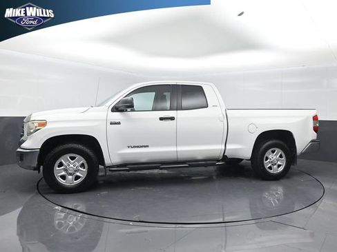 Used 2014 Toyota Tundra SR5 AWD/4WD image 4