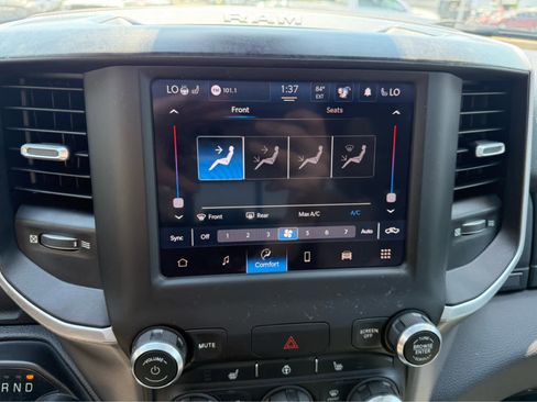 Used 2022 RAM 1500 Big Horn AWD/4WD image 19