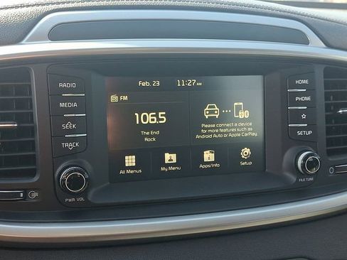 Used 2019 Kia Sorento L image 15