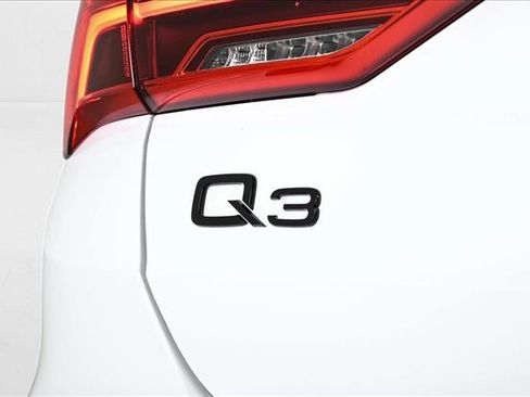 New 2025 Audi Q3 2.0T Premium image 5