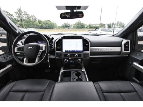 Certified 2022 Ford F350 Lariat w/ Chrome Package AWD/4WD image 12