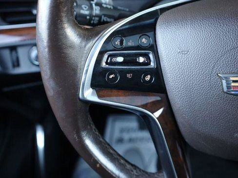 Used 2015 Cadillac Escalade Luxury AWD/4WD image 30