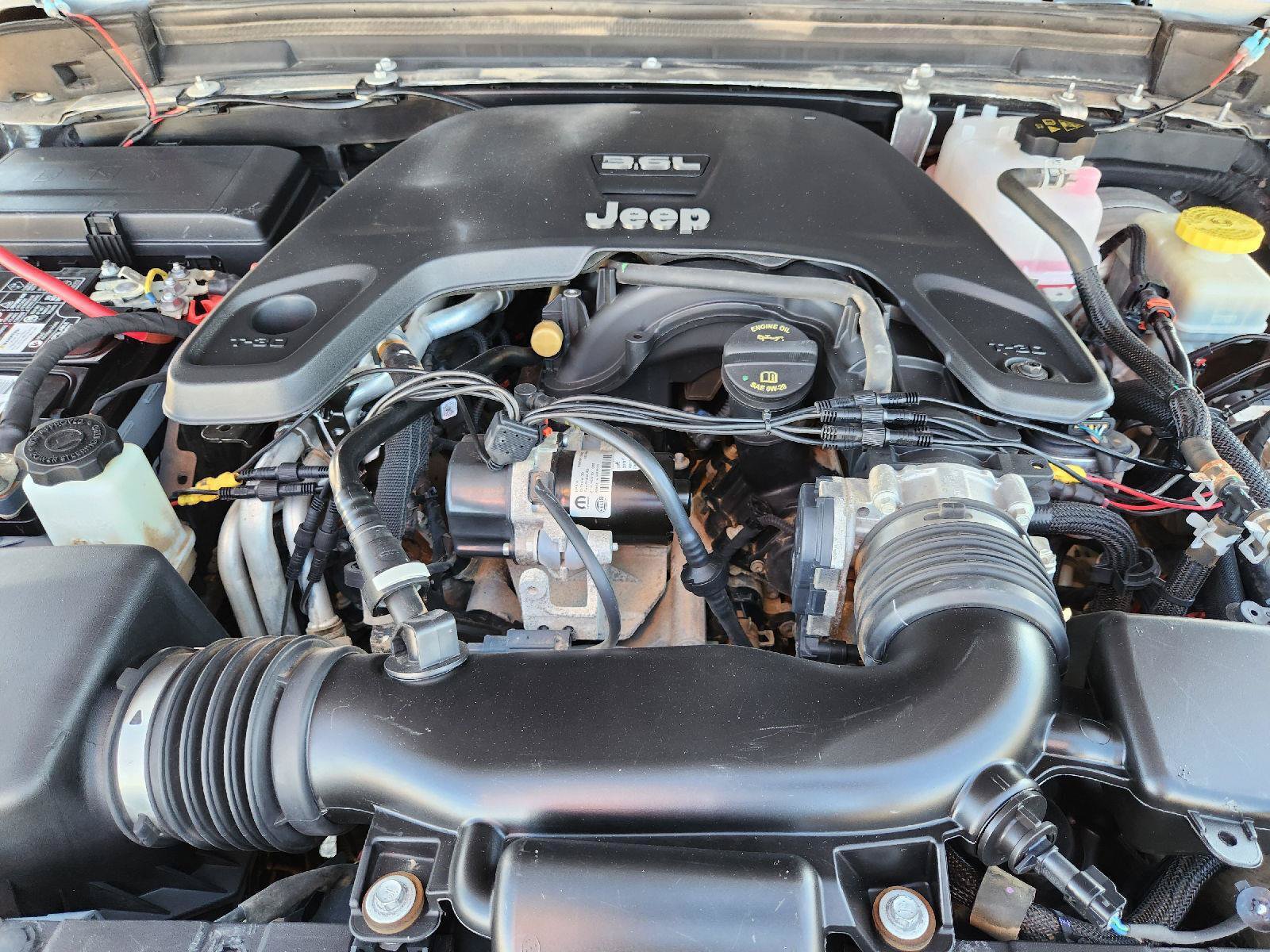 Used 2021 Jeep Wrangler Unlimited Rubicon AWD/4WD image 33