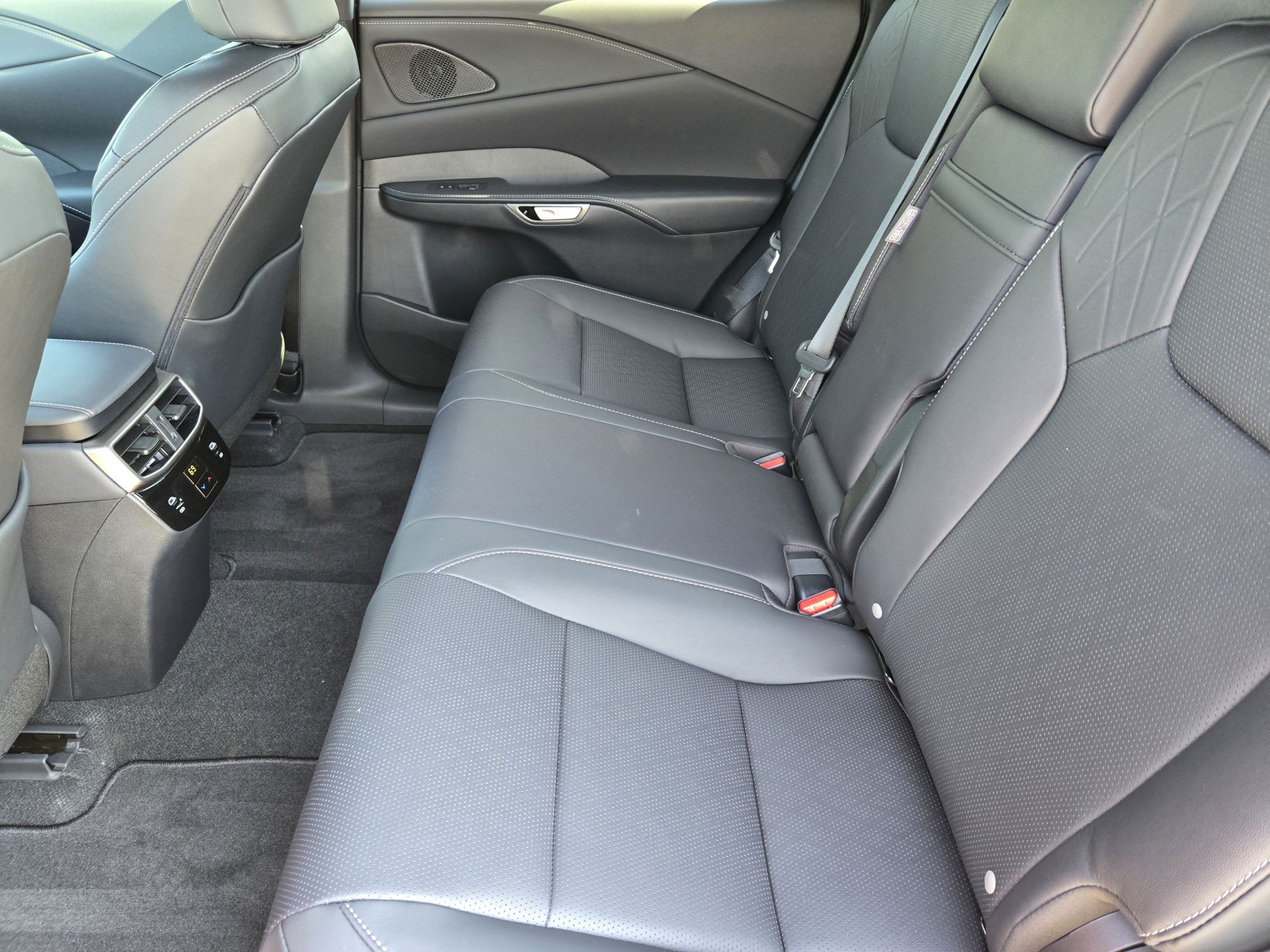 New 2026 Lexus RX 350 w/ Convenience Package AWD/4WD image 18