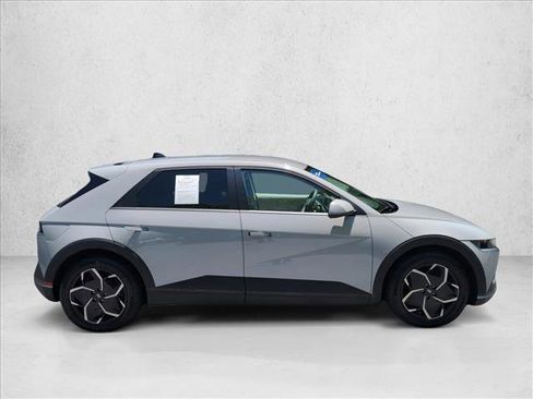 Certified 2024 Hyundai Ioniq 5 SE RWD image 4