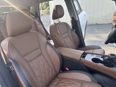 Used 2025 Nissan Rogue Platinum w/ Platinum Premium Package FWD image 10