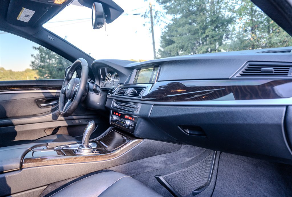 Used 2014 BMW 535i Sedan RWD image 32