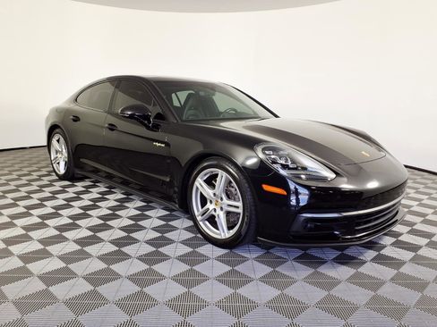 Used 2018 Porsche Panamera 4 AWD/4WD image 3