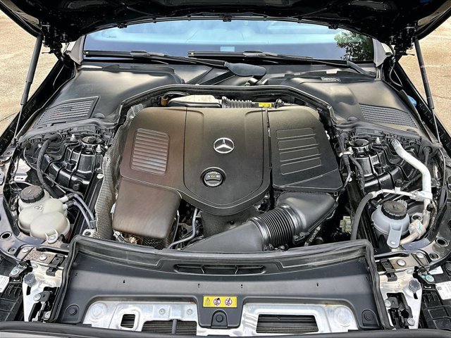 Used 2023 Mercedes-Benz C 300 Sedan image 11