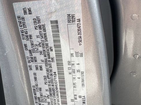 Used 2017 Ford Escape SE image 21