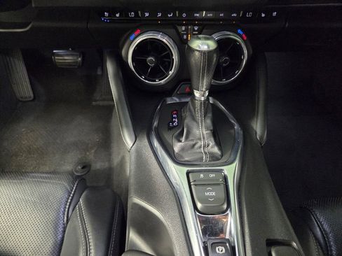 Used 2020 Chevrolet Camaro SS RWD image 14