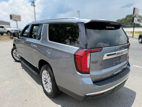 Used 2021 GMC Yukon XL SLT w/ SLT Luxury Plus Package AWD/4WD image 17
