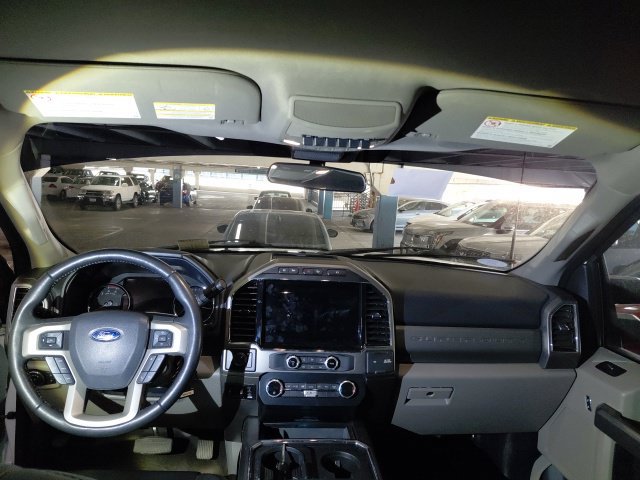 Used 2022 Ford F350 4x4 Crew Cab DRW Super Duty image 6