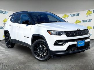 Used 2022 Jeep Compass Altitude video 1