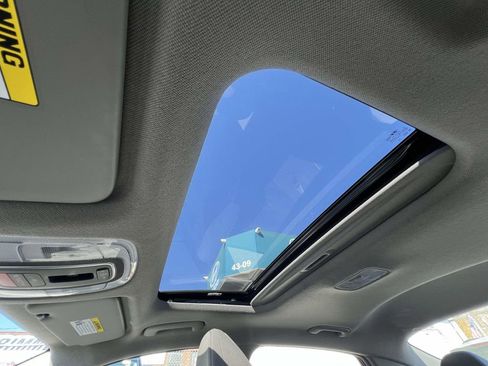 Used 2024 Hyundai Elantra SEL w/ Convenience Package image 25