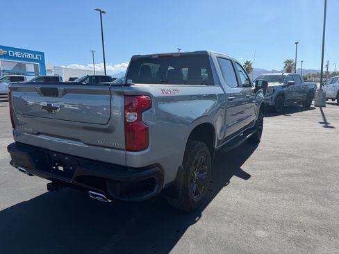 Used 2025 Chevrolet Silverado 1500 Custom Trail Boss w/ LPO, Dark Essentials Package AWD/4WD image 3