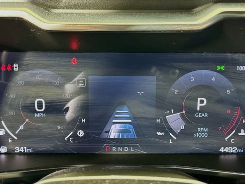 Used 2025 GMC Canyon Elevation RWD image 10