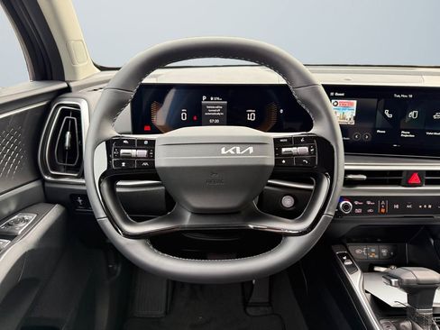 New 2026 Kia Sorento S w/ S Panoramic Sunroof Package image 12