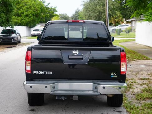 Used 2018 Nissan Frontier SV RWD image 7
