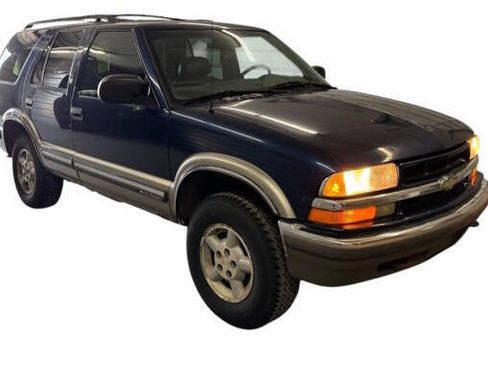 Used 1999 Chevrolet Blazer LT w/ Cold-Climate Pkg AWD/4WD image 8
