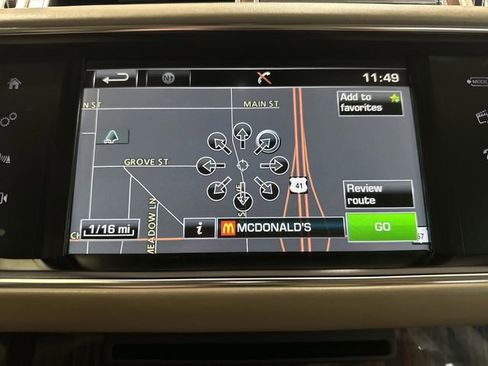 Used 2016 Land Rover Range Rover HSE image 10