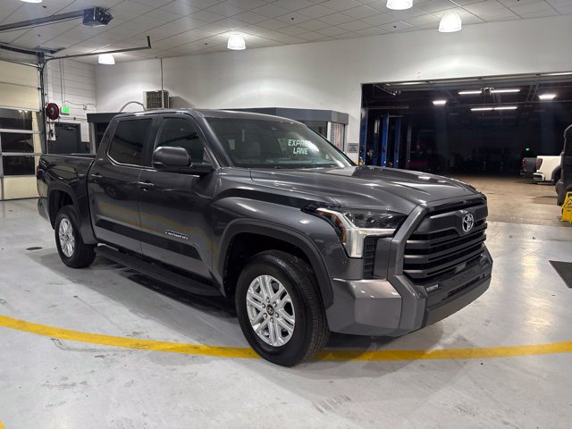 Used 2025 Toyota Tundra SR5 AWD/4WD image 4