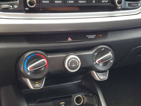 Used 2022 Kia Rio S FWD image 29