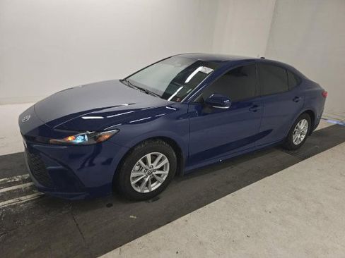 Used 2025 Toyota Camry LE w/ Convenience Package image 3